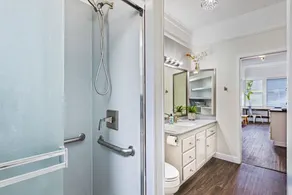 Newly Renovated Modern Cottage: Walk into Historic Wailuku Town! - Image 4