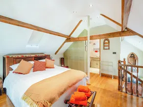 Sympathetically stunning restored property. - Image 5