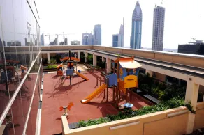 Gorgeous 1BR at Sky Gardens, DIFC by Deluxe Holiday Homes - Image 4
