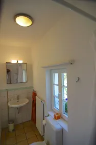 Idyllic, completely renovated half-timbered house in a listed courtyard - Image 3