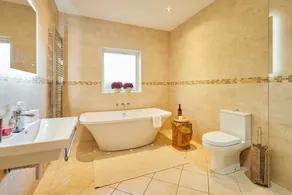 Host & Stay - Forest View Lodge - Image 4