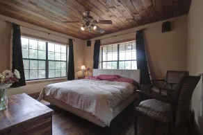 Beautiful 5 Acre Hill Country Retreat with Pool, Hot Tub and Outdoor Kitchen!!! - Image 5
