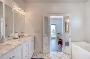 Panoramic Siletz Bay and Ocean Views, Four Bedroom Suites, Contemporary Luxury! - Image 2