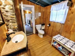 Unique Cottage - Image 3