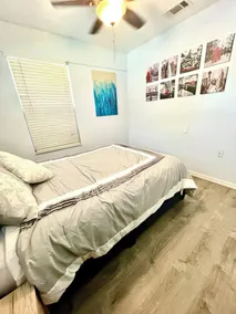 Cozy retreat located minutes from beaches, shops and SpaceX. - Image 5