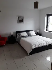 Stunning House 5 min walk from Omey strand - sleeps 8 guests  in 4 bedrooms - Image 2