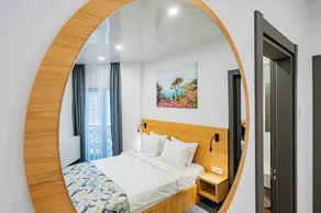 Q Chalet - Image 4