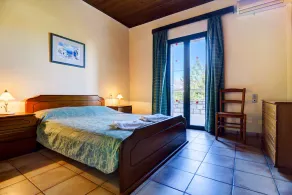Two bedroom traditional villa with private pool - Image 4