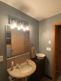 Cabin in Beautiful Timber Coulee - Image 5