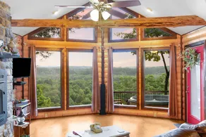 Secluded, luxurious cabin perched above Eagle Fork Creek with sunrise views. - Image 5