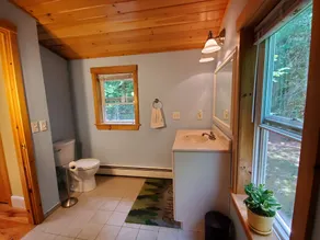 Nestled between Bar Harbor and Acadia, a bright and spacious house in the woods - Image 5