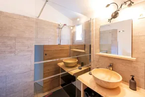 Ferienhaus 'Gemütlicher Pavillon 2 Schlafzimmer Nähe Meer' mit Gemeinschaftspool, Terrasse & WLAN - Image 2