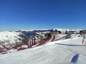Saint Lary Soulan: Pla d'Adet foot of the track - Image 4