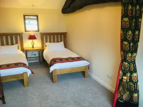 Groom's Cottage  a fabulously quiet paradise in the heart of the Peak District - Image 3