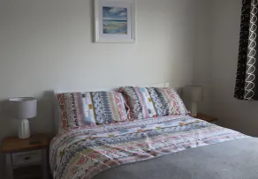 Close to beach and coastal path with sea and mountain views. Pet friendly! - Image 5