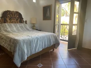 Honeymoon suite with private jacuzzi DISCOUNTED RATE - Image 3