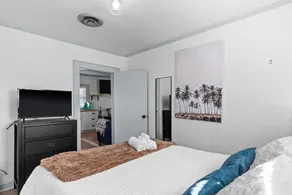 Kure Cabana~Cottages @ Kure~ Beach, Fishing, Pool, Walk to Pier, Parking - Image 3