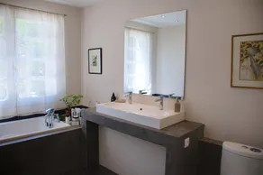Charming rural double cottages - private pool and park - Image 2