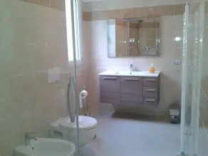 CASA AZALEA Grazioso appartamento con meravigliosa vista lago - Image 2