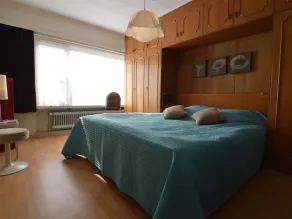 Family Home with Garden - Image 5