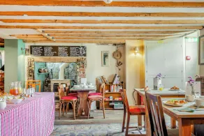 Grace - Tiger Inn - Image 5