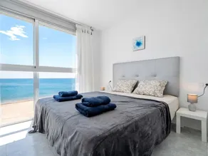 Dream vacation on the Mediterranean beach - Image 4
