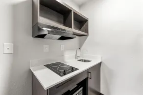 Efficiency Lodge - Forest Park - Image 2