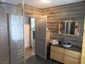 Gran casa familiar contemporánea en una tranquila y cómoda playa de 10 minutos - Image 2