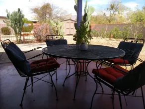 Serene and Charming, Private, Immaculate, Central,  2/1.5 Back yard and Pool - Image 5