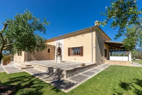 Modern finca, secluded location, 10min to the dream beach Playa del Muro, large pool - Image 5