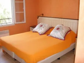 LUKSUS VILLA, COTE D' AZUR,LES ISSAMBRES / STE MAXIME - Image 4
