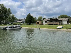 Craig Lake Cottage - Lakefront, with pontoon rental available, on 7 lake chain. - Image 4