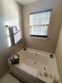 Cozy Peaceful Home Sleeps up to 11 Top-Rated for 8 years 5 min to GSP, BMW - Image 5