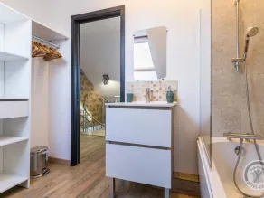 Cozy Seaside Cottage with Terrace, Private Garden & Electric Car Charging - Image 3