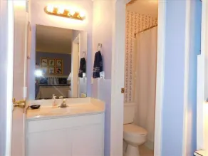 G2 great extra glassed in dining area 3bed 2 5 bath very nice glassed in porch close to clubhouse - Image 2