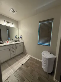 Beautiful and cozy home, perfect for long stay - Image 3