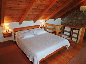 Stone Villa Dvori in Jesenice - Image 4