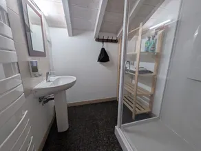 Cottage for 4 with covered terrace, private parking, pet-friendly - Image 2