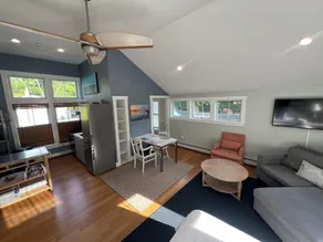Spacious Studio Apartment close to Yacht club, golf course and town. - Image 4
