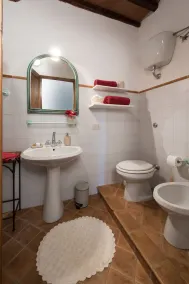 Söta hem, den lilla byns hem - Image 2