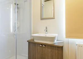 Stylish and contemporary holiday home. - Image 2