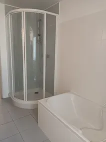 Rent stone house - Image 5