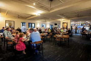 Caledonian Hotel Echuca - Image 3