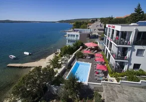 Ferienhaus für 6 Gäste mit 122m² in Maslenica Zadar - Image 5
