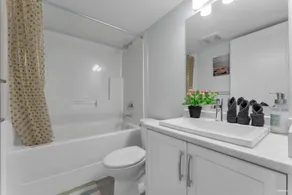 Brand New Ground Level Guest Suite, Close to Beach, US Boarder - Image 2