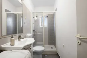 Regina Apartments - Image 4