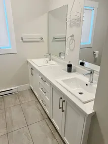 Modern 3-Bedroom Retreat Near Moncton Hospital and Downtown - Image 4