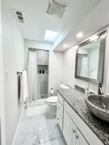 3915 W Wisconsin Ave · Modern Pool Home W/ Hot Tub AND Pool Table! - Image 3