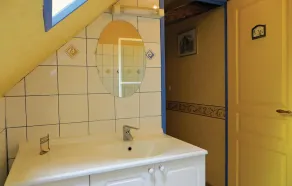 Gorgeous Home In Vernie With Wifi - Image 3