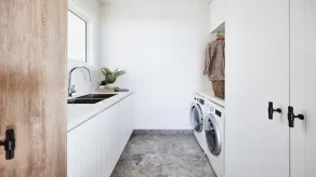 THE BEACH HOUSE | Luxury beachfront | Accom Holidays - Image 4